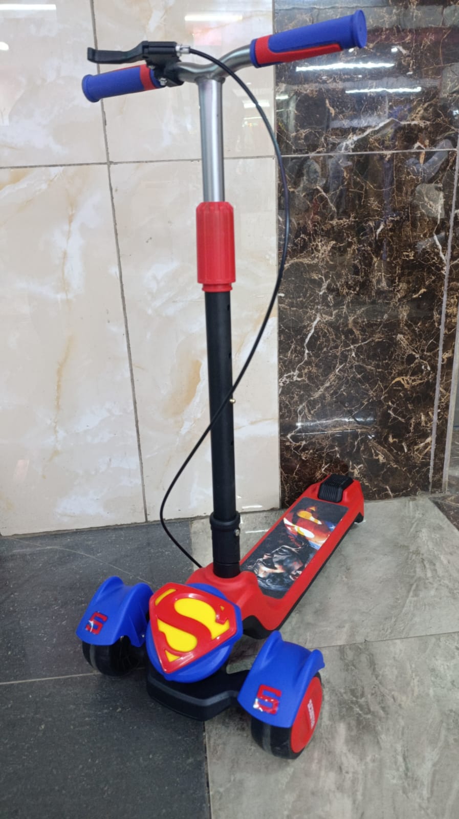 Elite Foldable Metallic Kick Scooter – Adjustable Lightweight Aluminum Commuter for Kids & Teens with suspension and brakes