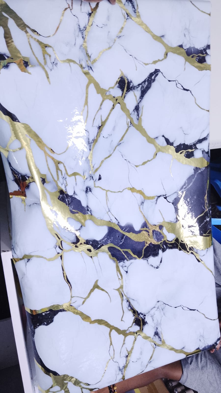 Marble contact papers that are self adhesive, vinyl contact paper in size 60cm by 2M, perfect for furniture, kitchen counters, bathroom counters, tables, anything you want to cover
