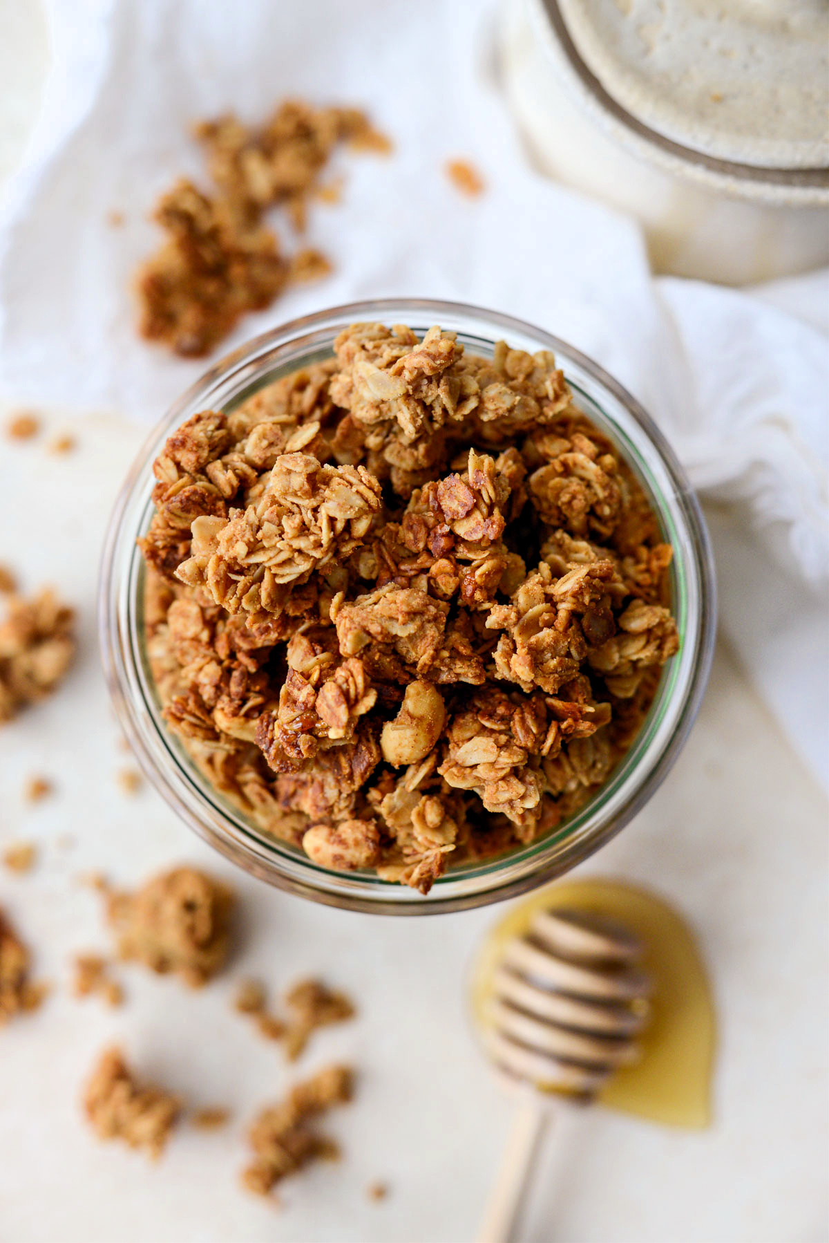 Baked honey granola is a crunchy,naturally sweetened breakfast classic made by coating rolled oats,nuts,and spices in a warmed honey-and-oil mixture before baking.the honey acts as a natural sweetener