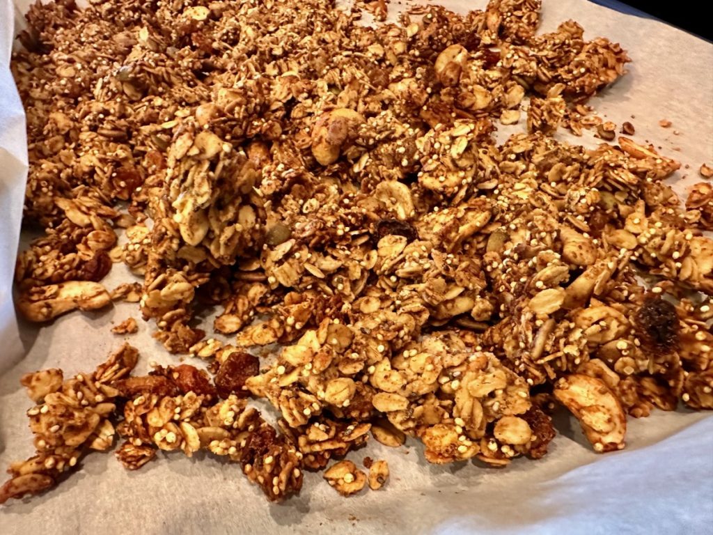 Baked honey granola is a crunchy,naturally sweetened breakfast classic made by coating rolled oats,nuts,and spices in a warmed honey-and-oil mixture before baking.the honey acts as a natural sweetener
