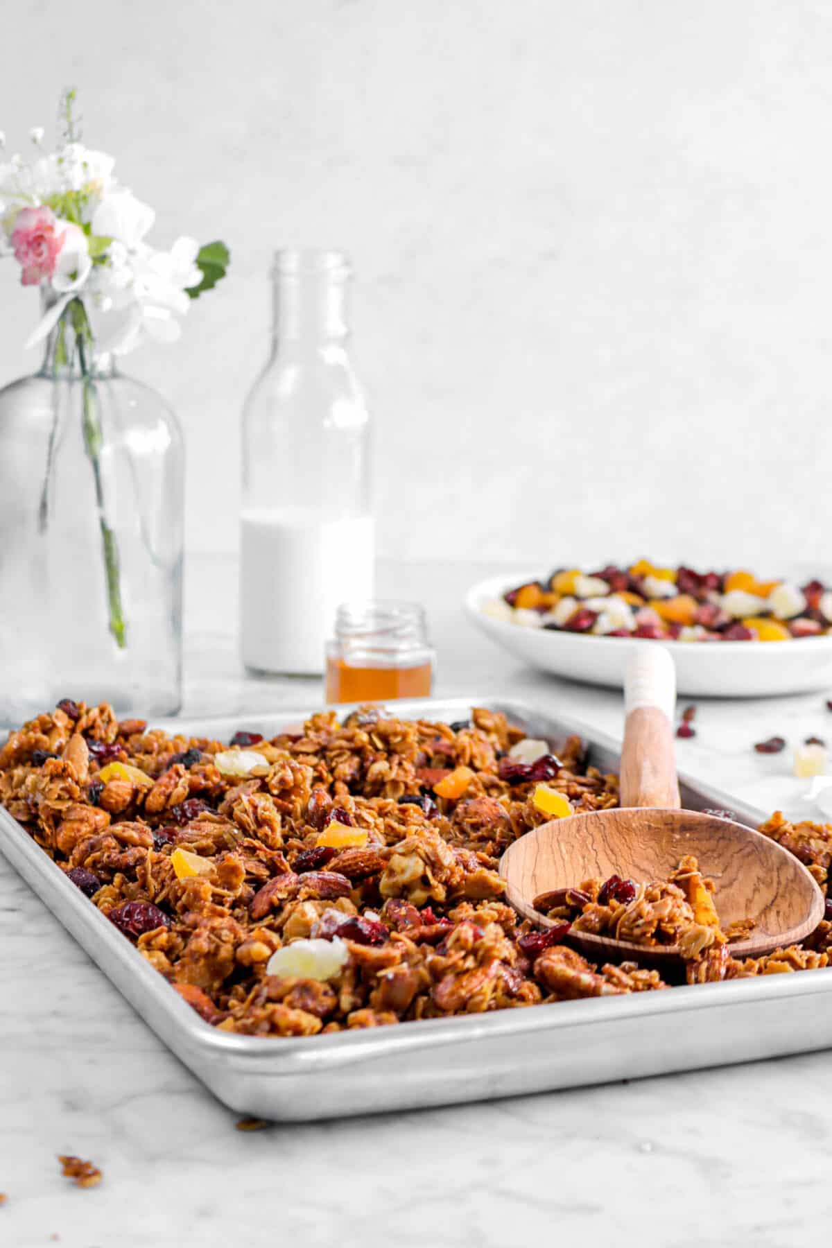 Baked honey granola is a crunchy,naturally sweetened breakfast classic made by coating rolled oats,nuts,and spices in a warmed honey-and-oil mixture before baking.the honey acts as a natural sweetener