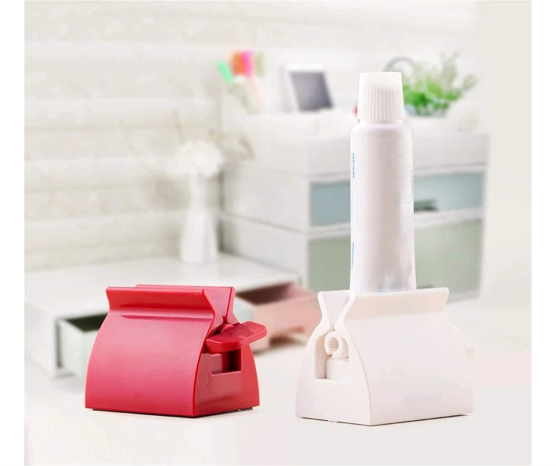 Roll-Up Toothpaste Tube Squeezer – Manual Toothpaste Dispenser & Tube Roller it effortlessly squeezes tubes from the bottom, minimizing waste while making dispensing easier and more efficient.