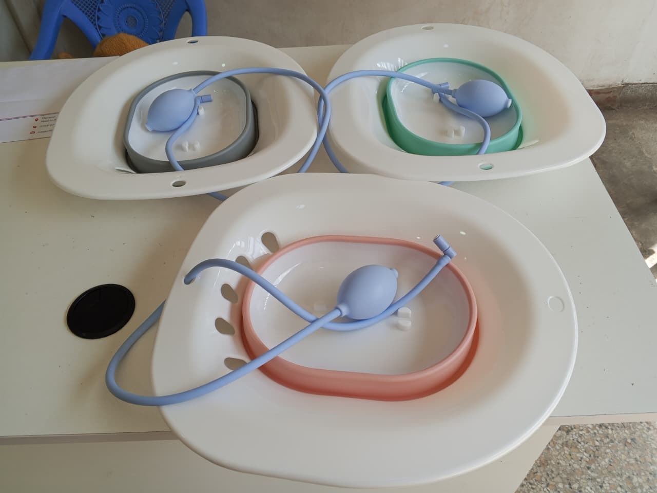 Comfort care offer premium plastic sitz bath basin for toilet seat, ideal for postpartum recovery, hemorrhoid relief and personal hygiene