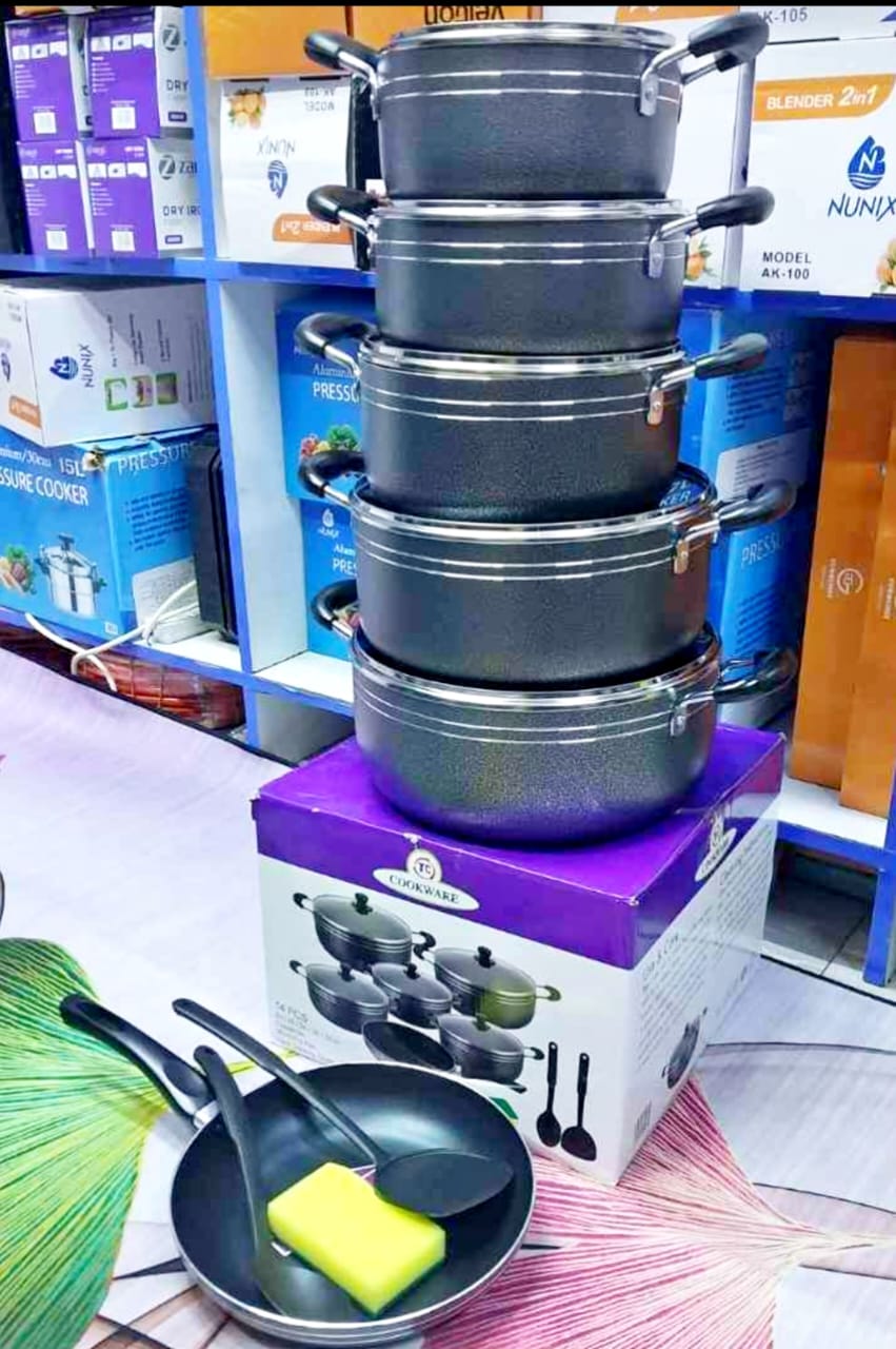 Original TC  NonStick  sufurias

Tc 14pcs nonstick cookware
5 cooking pots and 5 glass lids;
20/22/24/28/30cm Casserole
26cm Frying Pan
1pc Scotch Brite
2pc Nonstick Spoons