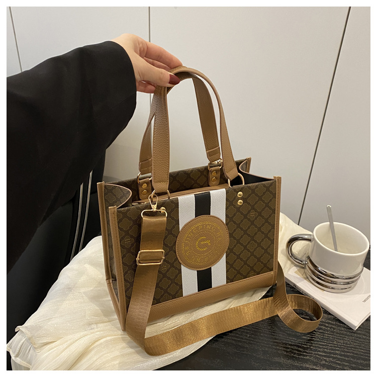 2026 Newest Fashionable Letter Crossbody Bag Hot Selling  PU Leather Tote Shoulder Bags for Women Elegant Ladies Shoulder Bags Luxury Bags Women