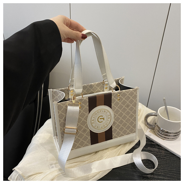 2026 Newest Fashionable Letter Crossbody Bag Hot Selling  PU Leather Tote Shoulder Bags for Women Elegant Ladies Shoulder Bags Luxury Bags Women