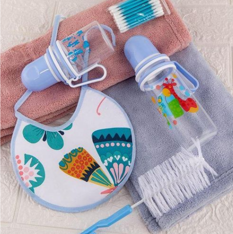 7pcs Baby Feeding Set
A full feeding kit that includes two feeding bottles, a bib, bottle cleaning brushes, ear buds, and a baby pacifier. Made with baby-friendly materials and convenient accessories