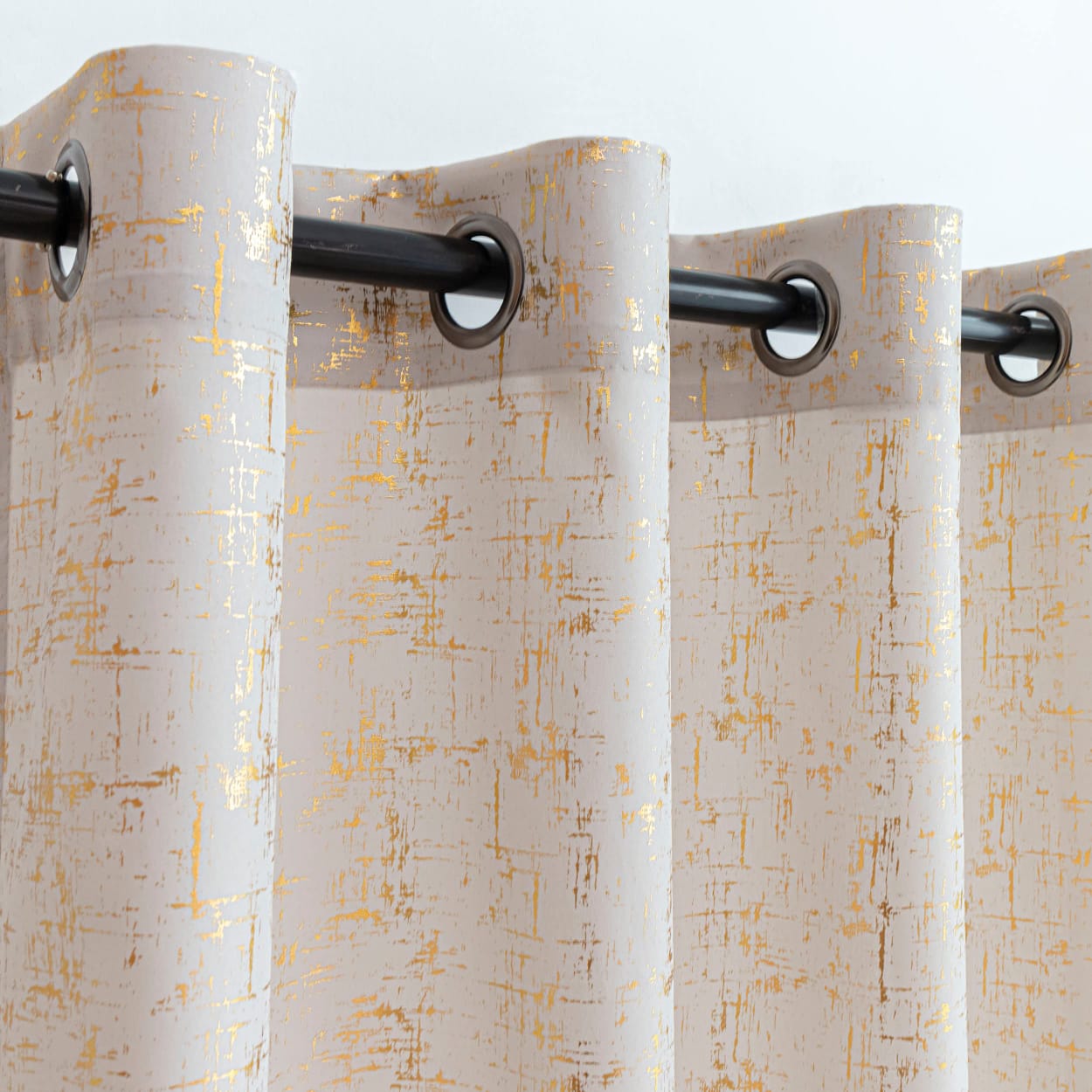 ✨🪟 Marble / Velvet Curtain – Heavy Blackout Panel 🪟✨
Upgrade your home with these luxurious Marble / Velvet Curtains designed to bring elegance, privacy, and comfort to your living space.
