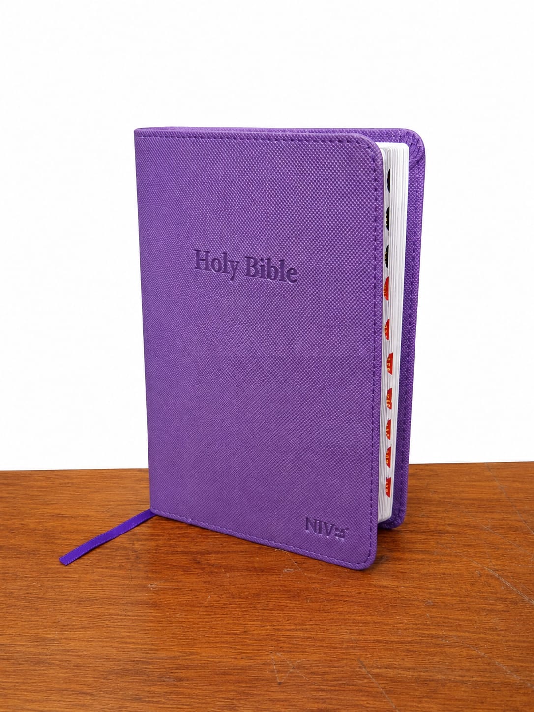 The New International Version (NIV) Medium  with Thumb Index is a practical and easy-to-use Bible designed for everyday reading, study, and church use. Its medium size makes it comfortable to carry.