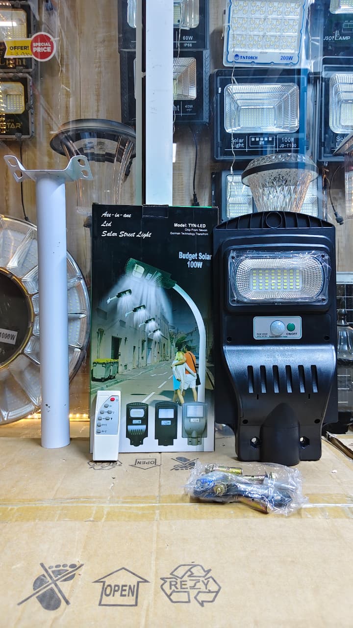 Solar Street Lights — available in 100W, 200W, 300W, and 400W options to suit every lighting need.
Designed for maximum brightness and efficiency, these solar street lights are ideal for compounds, dr