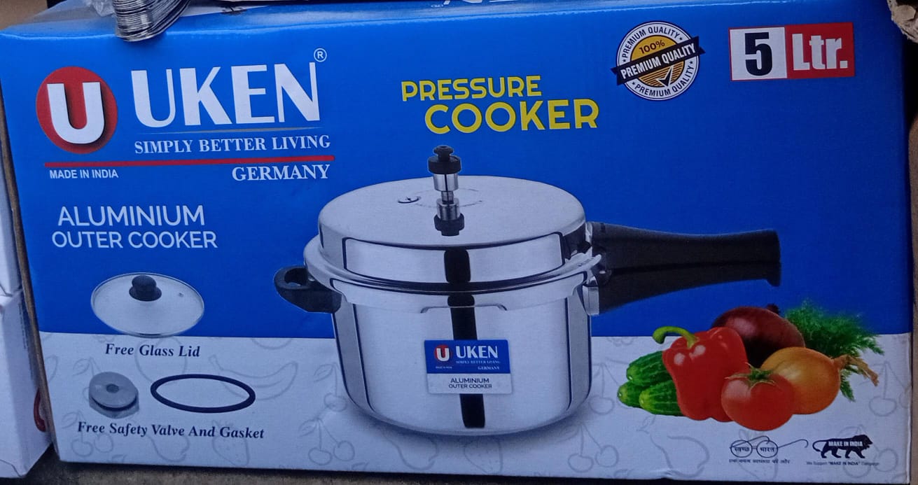Uken 5L Manual Pressure Cooker With Extra Glass Lid
Make cooking faster, easier, and more convenient with the durable Uken 5 Litres Manual Pressure Cooker. Designed for efficient and energy-saving coo