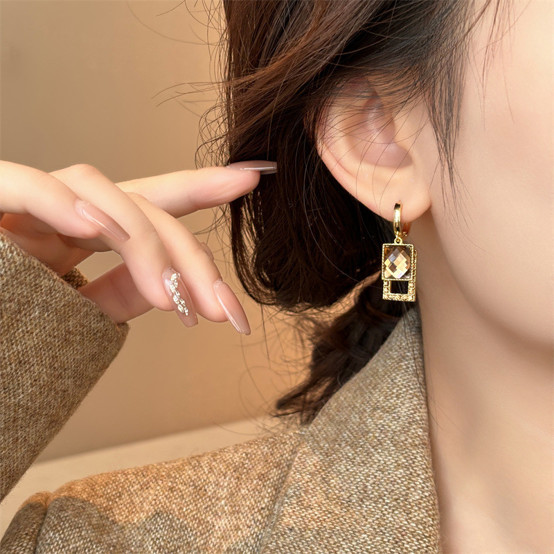 French High‑Grade Champagne Cubic Zirconia Geometric Square Dangle Hoop Earrings For Women Super Flash Trendy Daily Party Jewelry