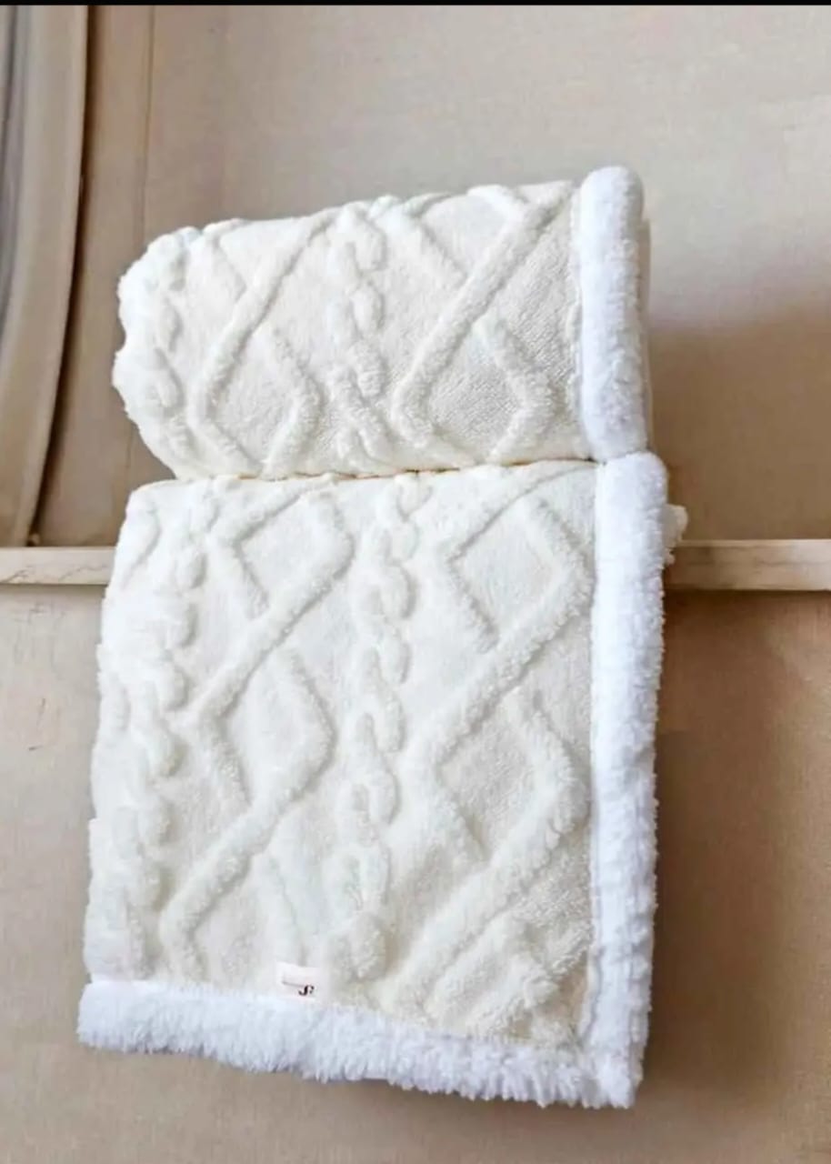 🛒 VALUE OFFER 🛒 - A 1 pc 6x7 Sharper Fleece Blanket Cozy Plush Texture Warm Premium Quality