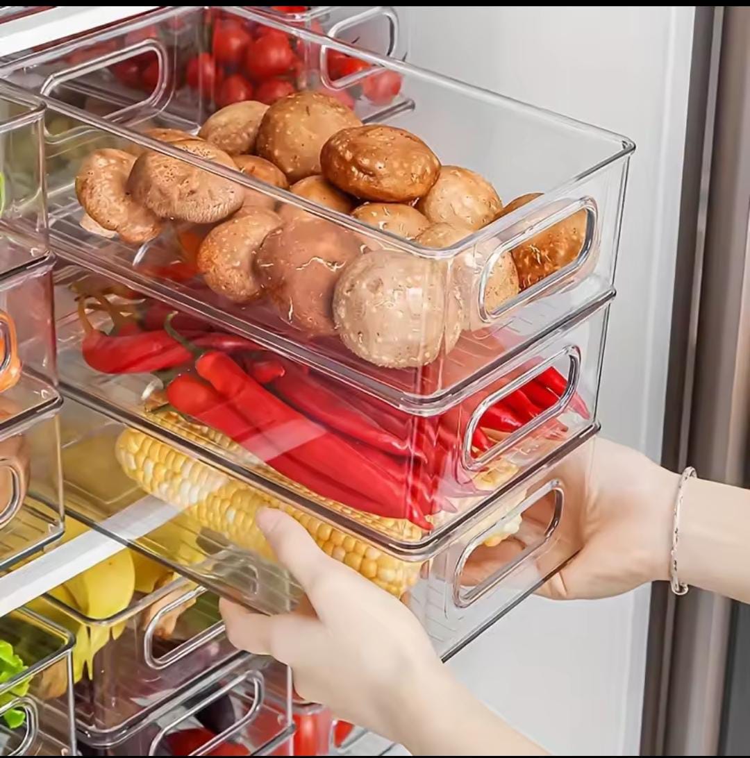 🎉 BIG SALE 🎉 - A 1 pc Fridge container at affordable price and of very high quality