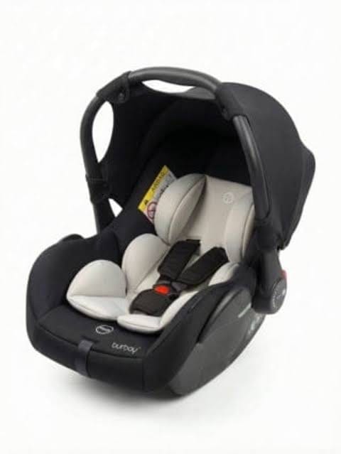 🎯 BEST VALUE OFFER 🎯 - A 1 pc Carrycot available at affordable price and of very high quality