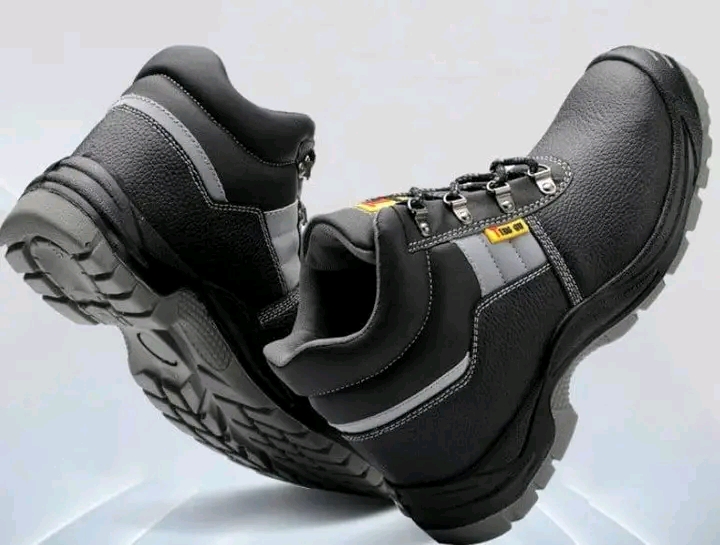 Safetoe Safe Toe S3 Industrial Safety shoes- Durable Steel Toe Work Boots