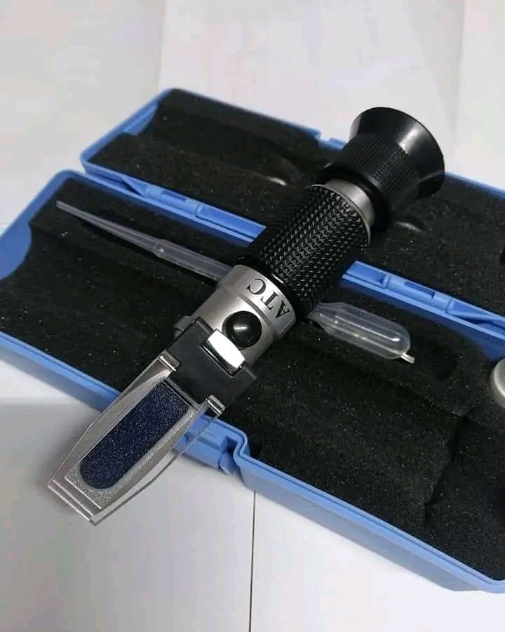 Alcohol Refractometer Liquor Concentration Tester With ATC 0~80% VOL Volume, Optical Handheld Meter For Distilled Beverages Making Homebrew Spirits, Whiskey, Brandy, Vodka, Gin V/v