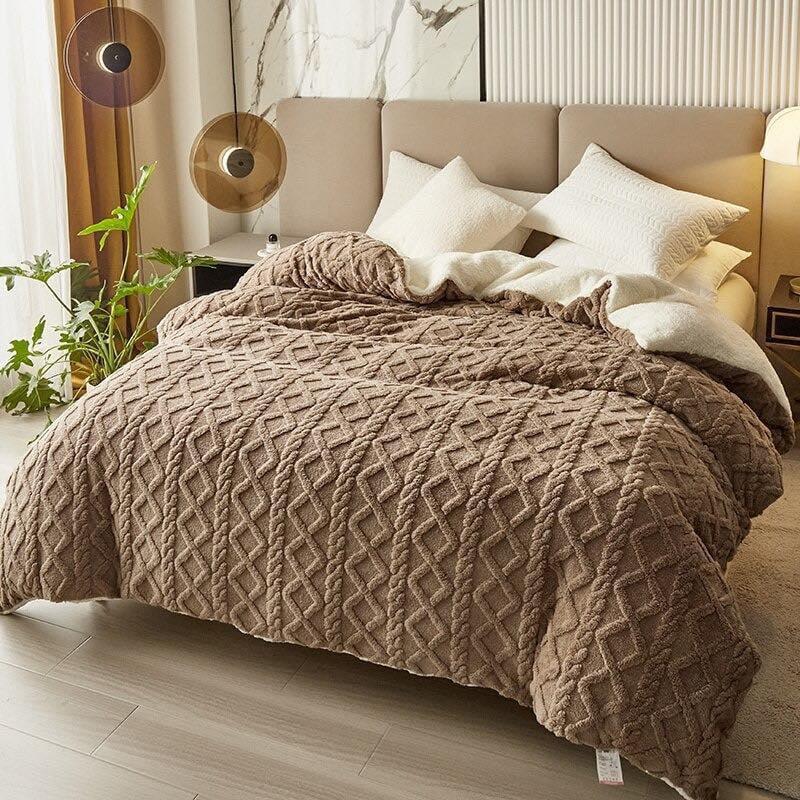 Single Warm Woolen Blanket 5×6 ft – Soft Insulated Winter Throw, Cozy Lightweight Wool-Blend Blanket for Bed & Sofa Use, Warm Durable Everyday Home Comfort Blanket