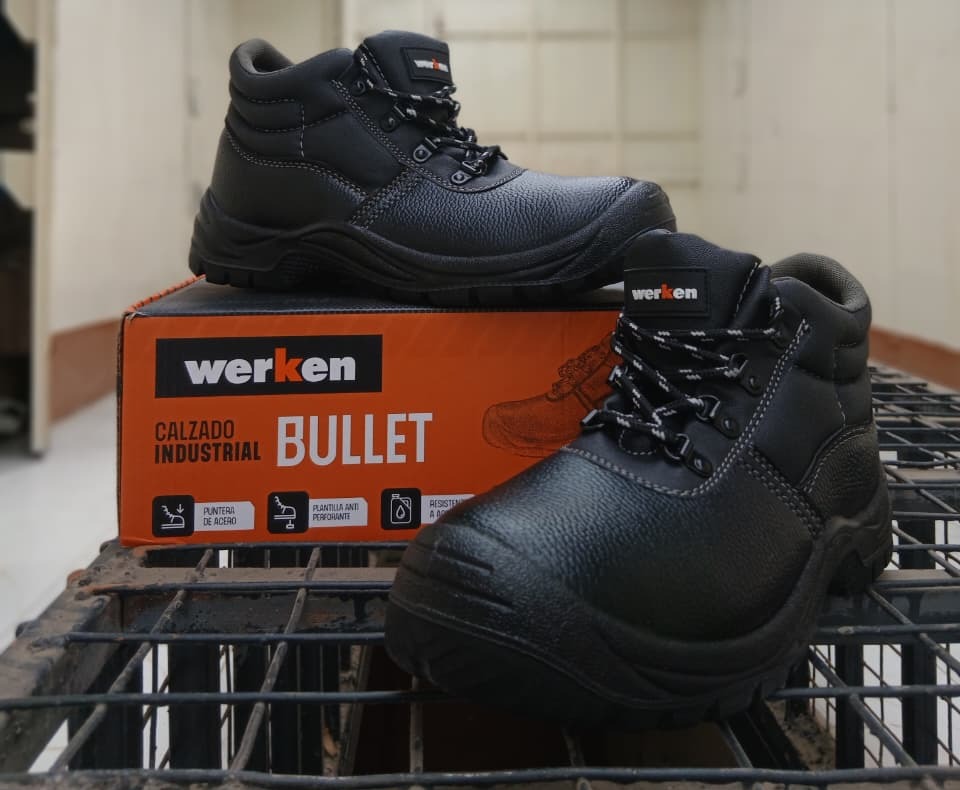 🔥 Leather Werken Bullet Industrial Safety Boots – Steel Toe Protective Work Shoes, Anti-Puncture Safety Footwear, Oil Resistant Construction Boots, Heavy Duty Industrial Shoes for Men & Women,