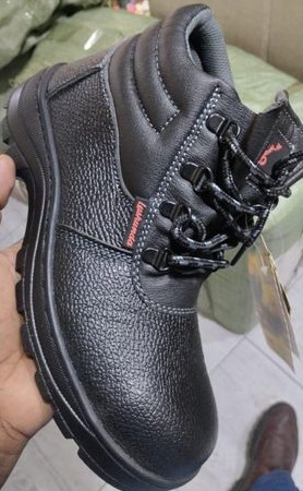 🔥 Leather Werken Bullet Industrial Safety Boots – Steel Toe Protective Work Shoes, Anti-Puncture Safety Footwear, Oil Resistant Construction Boots, Heavy Duty Industrial Shoes for Men & Women,