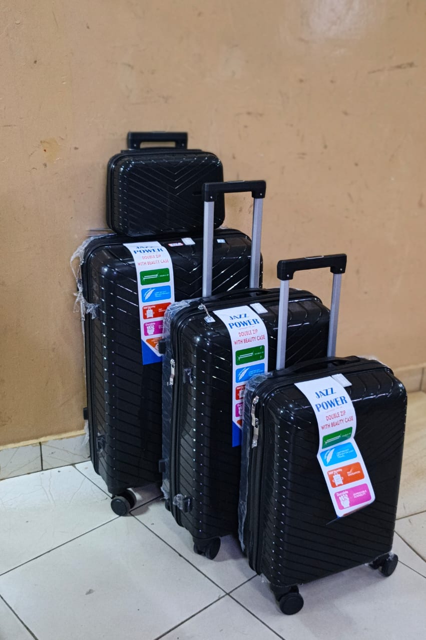 ✈️Travel with Class.✈️4 in 1 Luxurious unbreakable Suitcase

▪️Zipper closure frame.
▪️360 Easy-glide spinner wheels. 
▪️Telescopic handle system locks in multiple levels to adapt.
▪️Compression strap