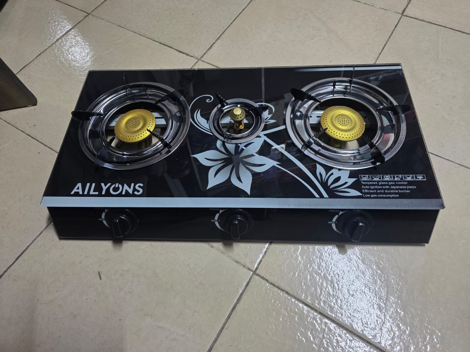 🔥🔥3 burner Gs 14-6 3 burner Ailyons table top glass tampered table top 🍒provide quick and even heating, making your cooking experience faster and more efficient. The auto ignition system ensures sa