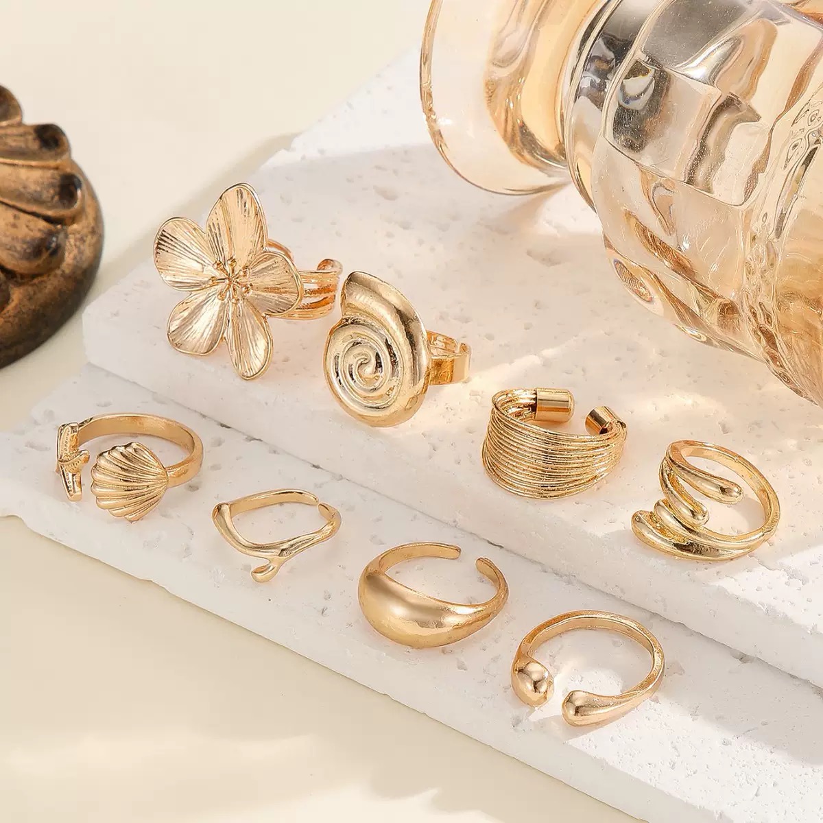 ZHJH 8Pcs Set Flower Conch Shell Gold Ring Vintage Style Fashion Women Stackable Exaggerated Jewelry Set For Daily Use Party Nightclub Beach Trip Summer Vacation Dating Birthday Anniversary Gift