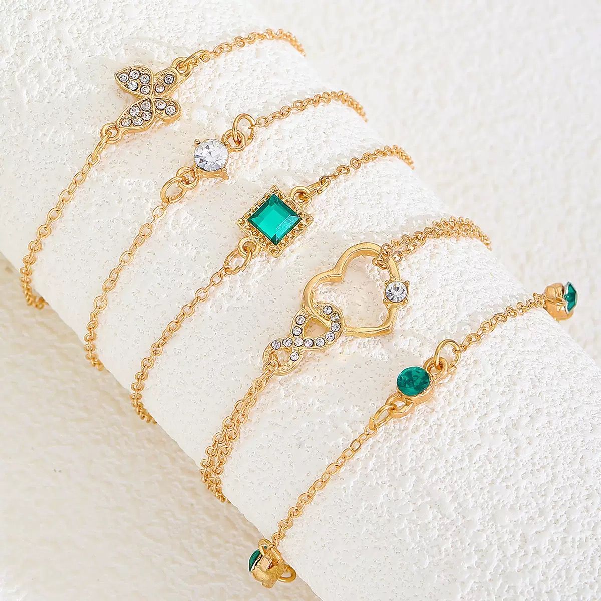 5PCS Women's Gold Bracelet 14K Gold Plated Exquisite Layered Chain Bracelet Adjustable Cute Bracelet Set Used For Daily Wear Or Exquisite Gifts