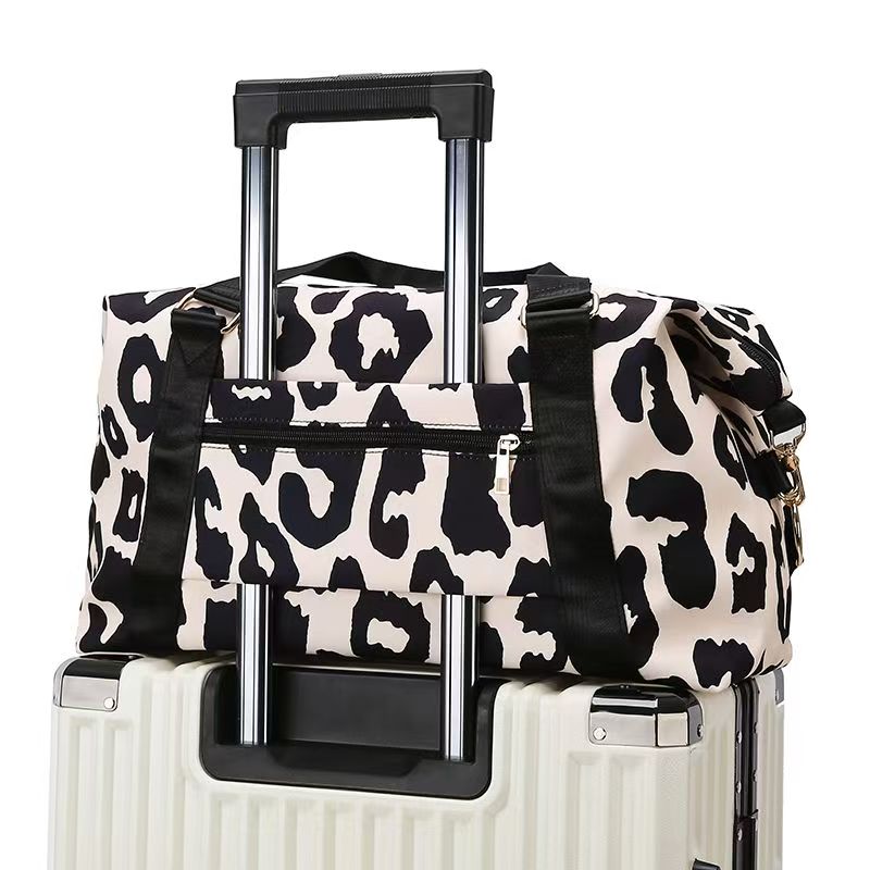 Stylish Large-Capacity Handbag for Short Business Trips, Lightweight Travel Duffel Bag, Carry-On Luggage & Sports Gym Bag