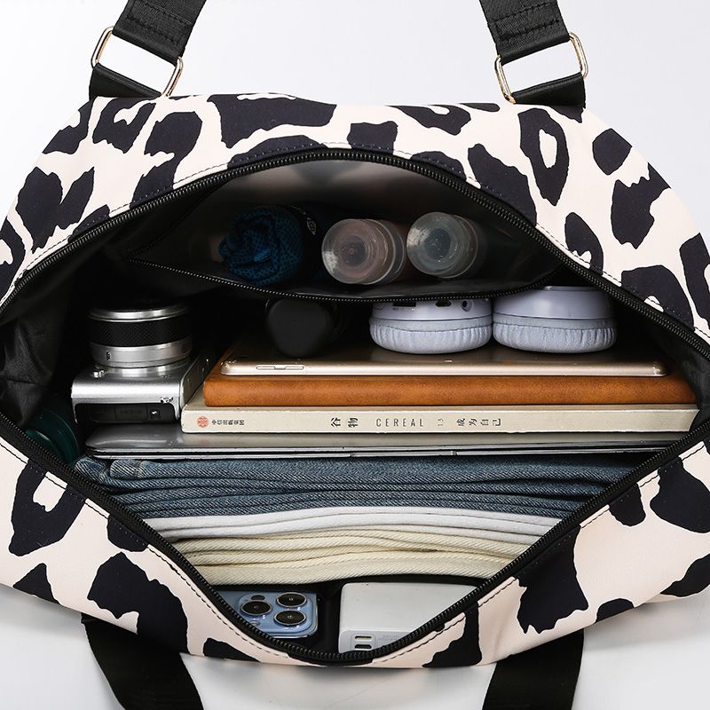 Stylish Large-Capacity Handbag for Short Business Trips, Lightweight Travel Duffel Bag, Carry-On Luggage & Sports Gym Bag