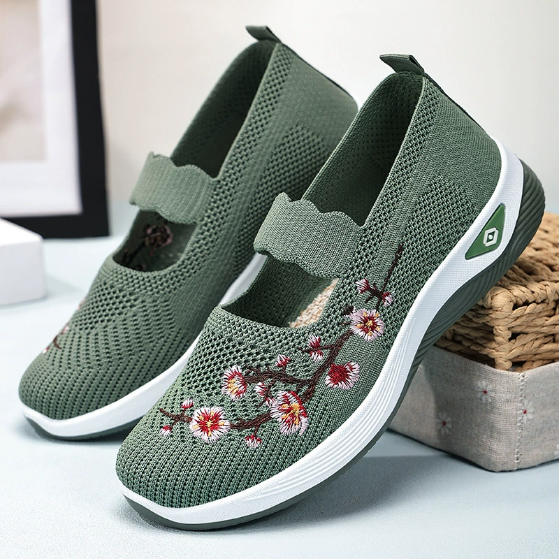New Women's Breathable Flyknit Walking Shoes Soft Sole Comfortable Slip-On Casual Sneakers Floral Embroidered Mesh Shoes Flats Mom Shoes