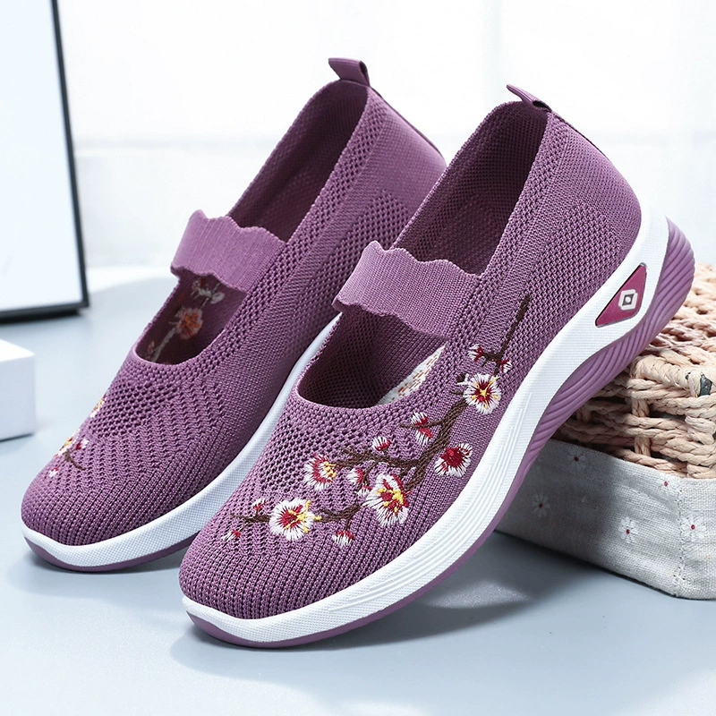 New Women's Breathable Flyknit Walking Shoes Soft Sole Comfortable Slip-On Casual Sneakers Floral Embroidered Mesh Shoes Flats Mom Shoes