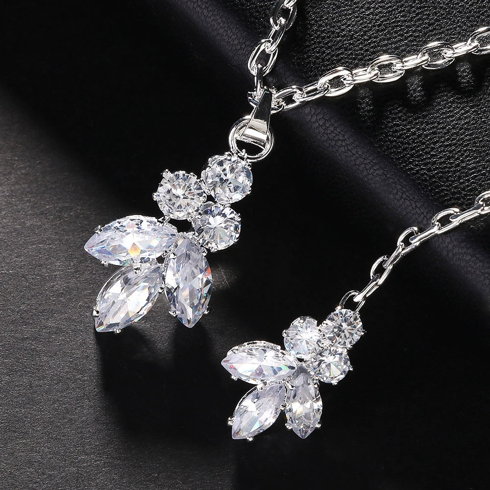 Women  Body Jewelry Elegant Rhinestone Back Drop Necklace for Women Water Drop Bridal Back Chain for Backless Dress, Wedding Party Accessories Back Necklace