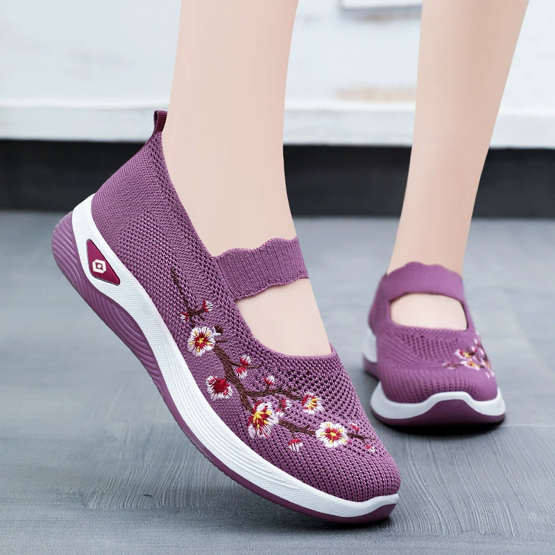 New Women's Breathable Flyknit Walking Shoes Soft Sole Comfortable Slip-On Casual Sneakers Floral Embroidered Mesh Shoes Flats Mom Shoes
