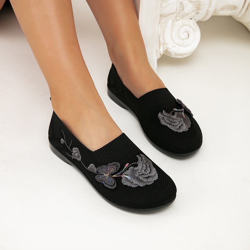 Women Breathable Mesh Shoes Slip On Casual Shoes Lightweight Soft Sole Comfort Walking Shoes with Rose on Surface Ladies Flats Mom Shoes