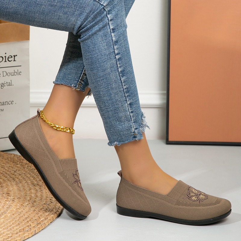 Shoes Women Loafers Breathable Mesh Shoes Slip On Casual Shoes Lightweight Soft Sole Comfort Walking Shoes with Flower on Surface Ladies Flats Mom Shoes