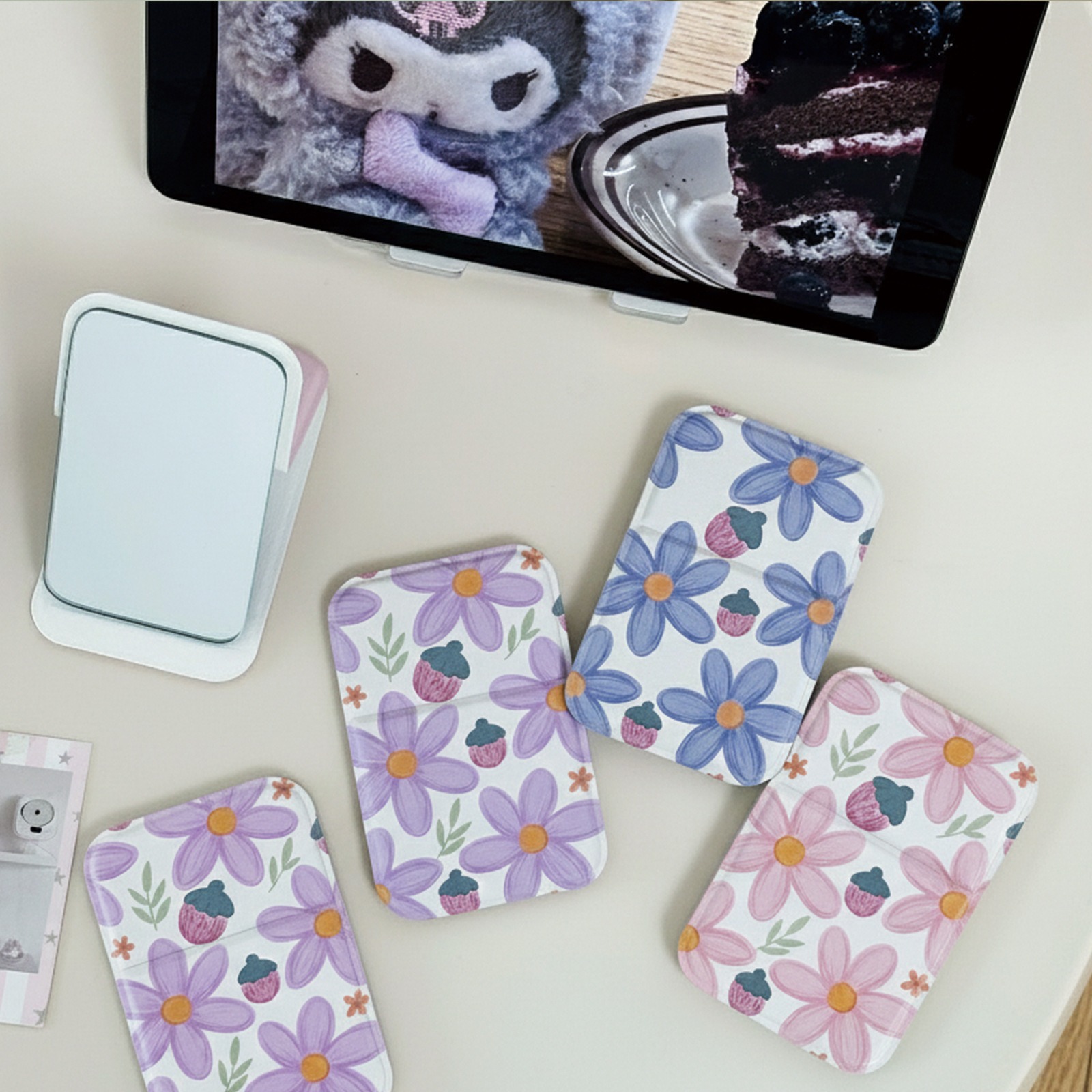 Portable Flower Folding Makeup Mirror Mini Rectangular Pocket Mirror HD Compact Cosmetic Mirror for Travel and Outgoing
