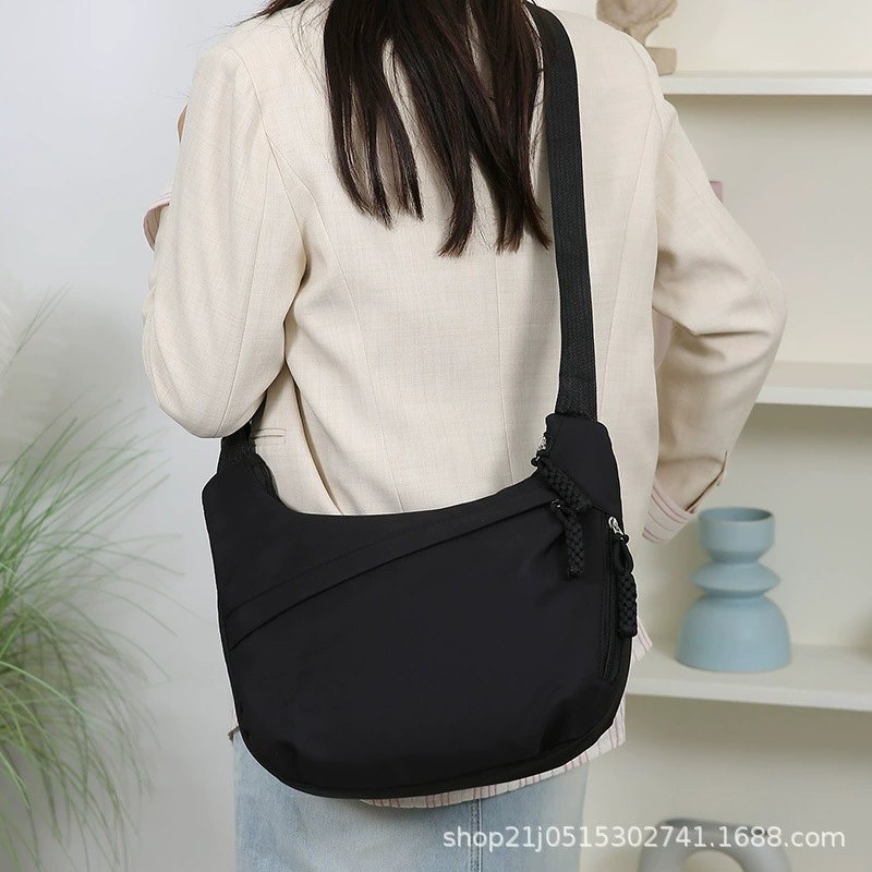 New Style Simple Commuter Crossbody Bag for Women Large Capacity Solid Color Shoulder Bag Student School Casual Dumpling Bag