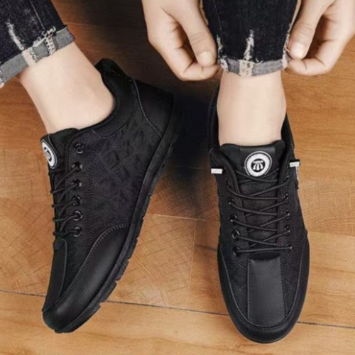 Spring new style comfortable wear-resistant, trendy casual sports shoes breathable fashionable and trendy beanie shoes men's driving shoes