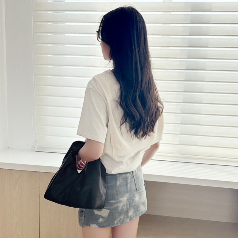 Soft Pu Cloud Handbag - High-End Ruffled Horn Bag