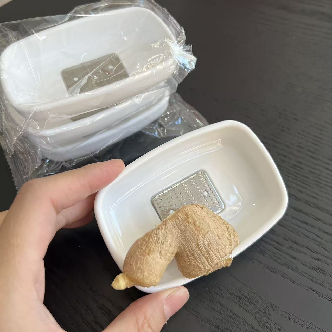 2PC Manual Ginger Grater & Garlic Paste Maker, Stainless Steel Ginger Zester Tool, Kitchen Gadget for Fresh Ginger Juice & Minced Garlic, Handheld Grinding Plate