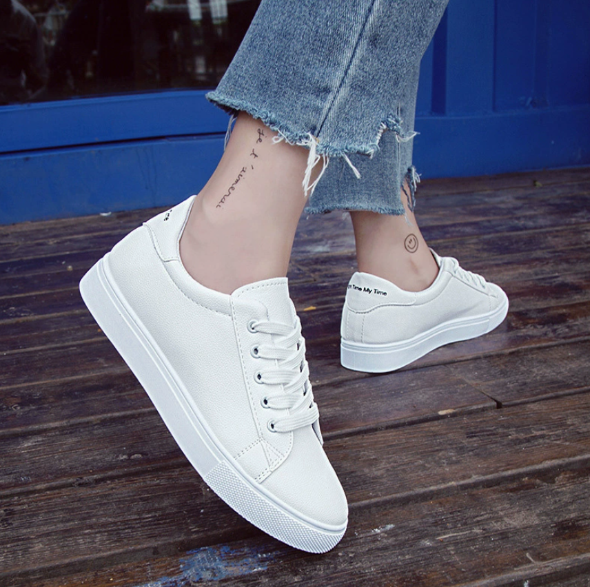 Women sports shoes Running sneaker Ladies lace-up casual Girl shoes white Athletic shoes Local fast delivery