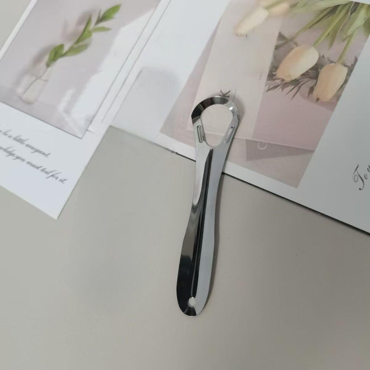 Stainless Steel Tongue Scraper Cleaner For Bad Breath, Reusable Oral Care Tongue Cleaning Tool Remove Bacteria Plaque And Coating, Professional Breath Freshener Dental Hygiene Scraper For Adults Kids