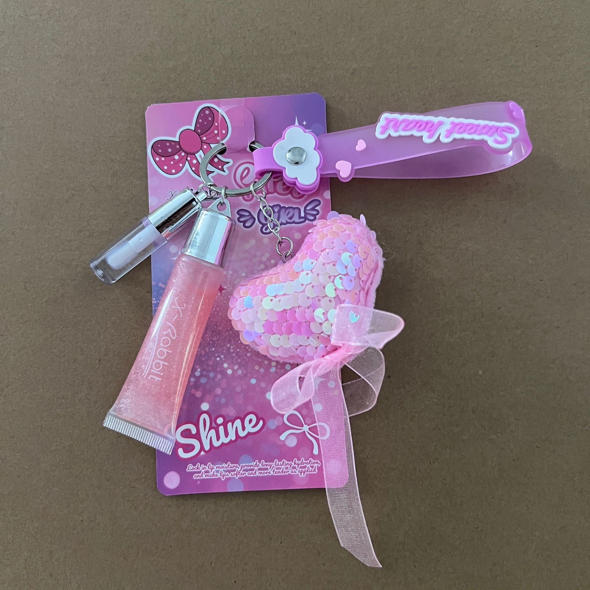 New LIP GLOSS lip gloss keychain hanging chain lip oil three color set with long-lasting moisturizing lip gloss view 2