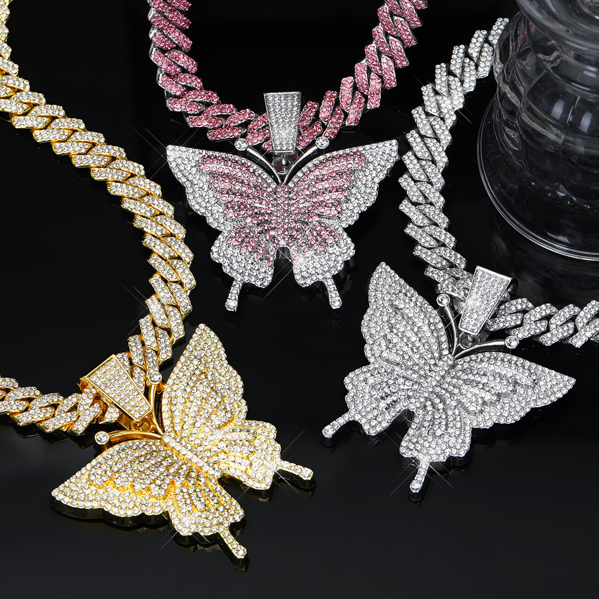 Hip Hop Pendant Necklace for Men Women, Iced Out Butterfly Cuban Link Chain, Bling Bling Statement Jewelry, Hiphop Streetwear Party Daily Gift
