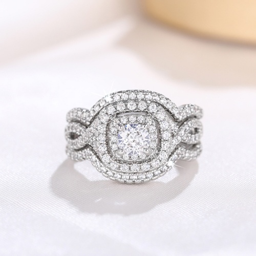 Lady New Fashion Wedding Rings Light Luxury Geometric Ring 3 Piece Elegant Wedding set Elegant Silver Color Engagement Rings set Gold Color Zircon Diamond Proposal Ring