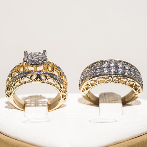 Lady New Fashion Wedding Rings set Two-color Luxury Aristocratic Ring Three-piece set Engagement Rings Stacked and High-end European Classical Style Proposal Zircon Diamond 3 PCS Rings Set