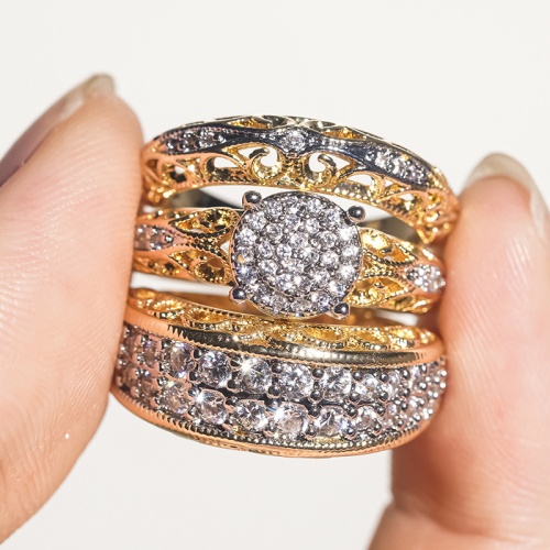 Lady New Fashion Wedding Rings set Two-color Luxury Aristocratic Ring Three-piece set Engagement Rings Stacked and High-end European Classical Style Proposal Zircon Diamond 3 PCS Rings Set