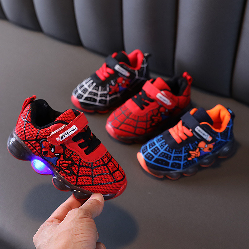 Baby and children's Spider-Man cartoon LED light-up shoes, children's light-up sneakers, boys' and girls' light mesh sneakers, lightweight, breathable, anti-slip sneakers.