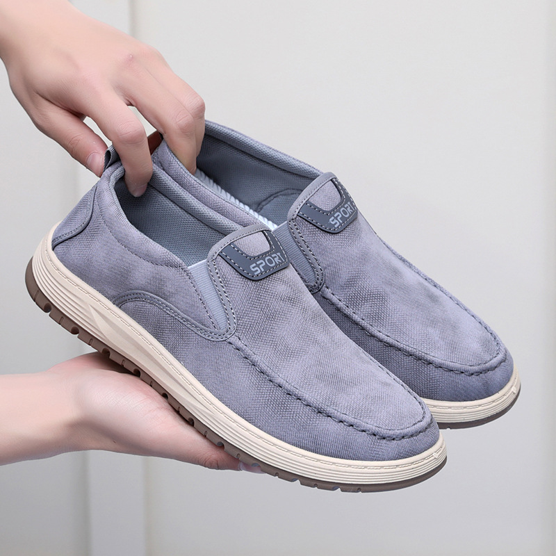 Old Beijing cloth shoes for men, breathable soft-sole shoes, black casual canvas shoes, slip-on comfortable men's shoes, flat-sole shoes, outdoor hiking shoes.